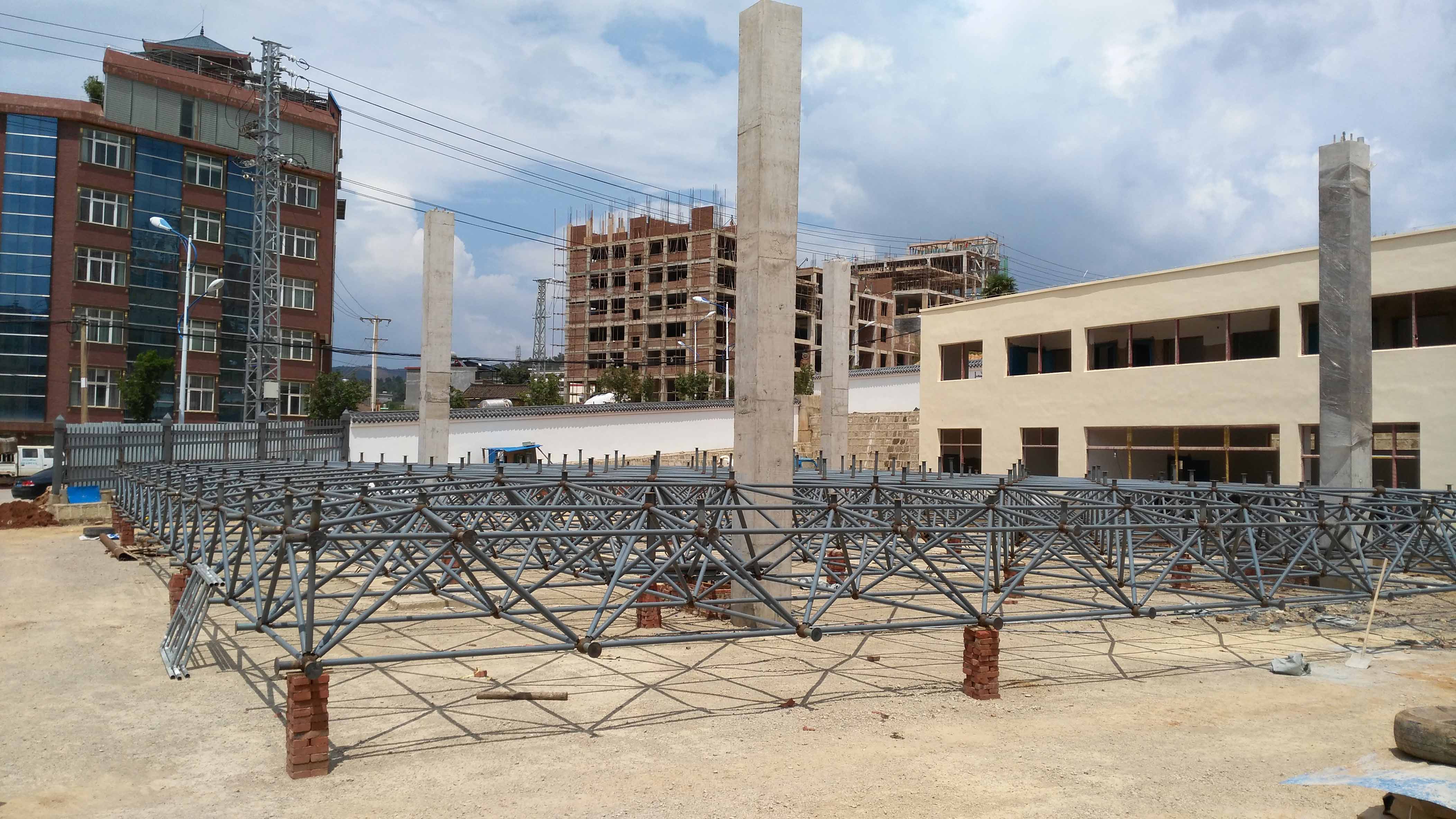 双城小型加油站网架